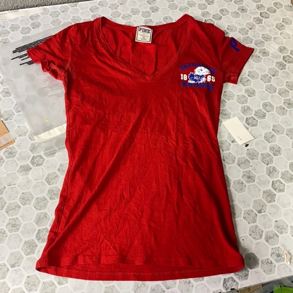 Pink Victoria’s Secret XS Jayhawks Kansas Short Sleeve V Neck Graphic T - Picture 1 of 5